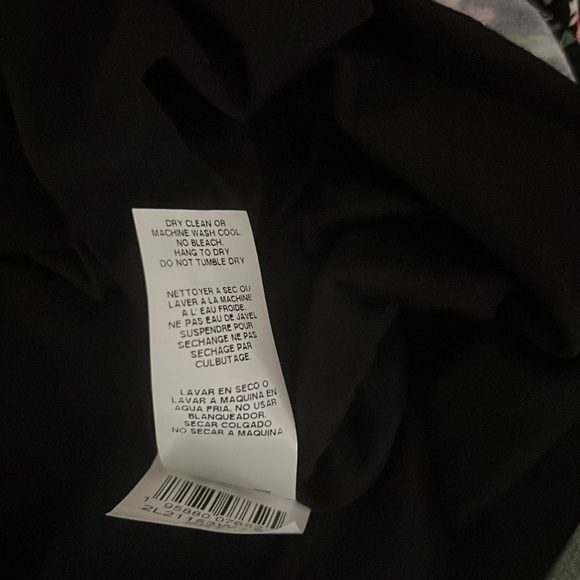 Karen Kane Chloe Dress. - Picture 11 of 12